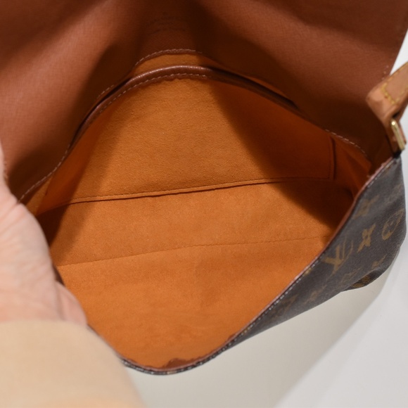 Louis Vuitton Monogram Musette Tango - Picture 12 of 16